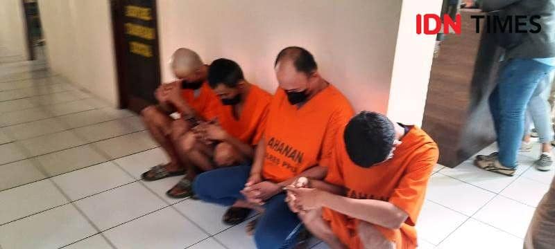 Para tersangka tindak pidana penyalahgunaan narkotika (IDN Times/Ervan)