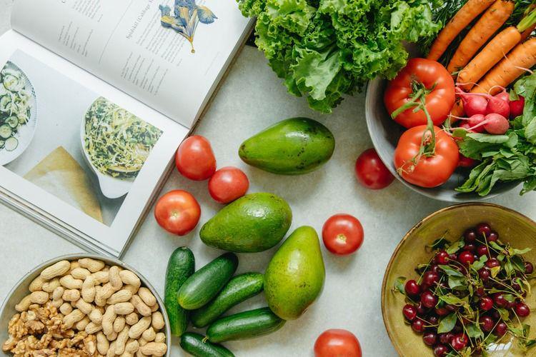 10 Makanan Ini Bisa Menjaga Daya Ingatmu, Gak Gampang Pikun!