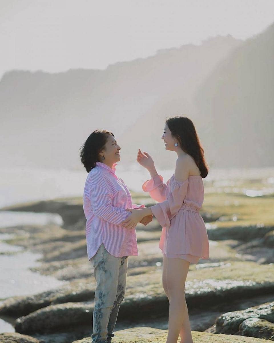 Febby Rastanty dan Ibunda (instagram.com/aniceworang)