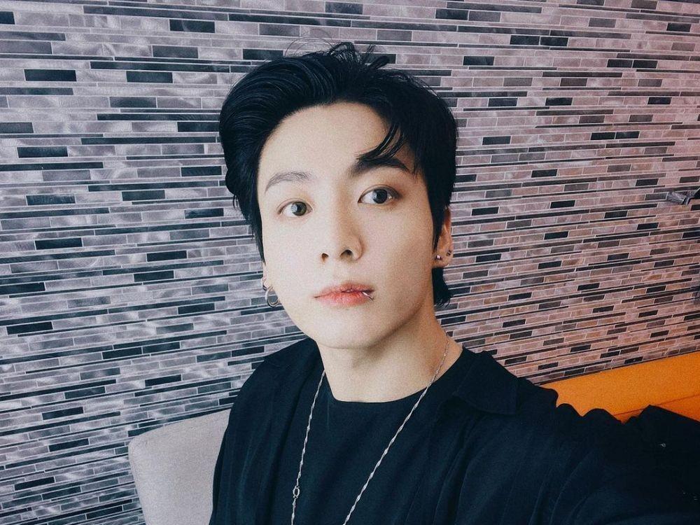 7 Lagu Solo Jungkook BTS, Golden Maknae yang Ulang Tahun ke-25