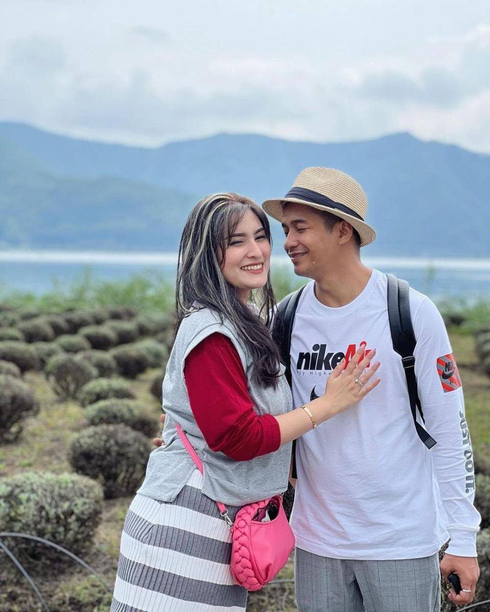 potret liburan keluarga Adly Fairuz di Jepang (instagram.com/angbeenrishi)