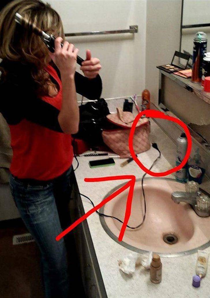 potret orang dengan gelagat aneh (imgur.com/unknown)