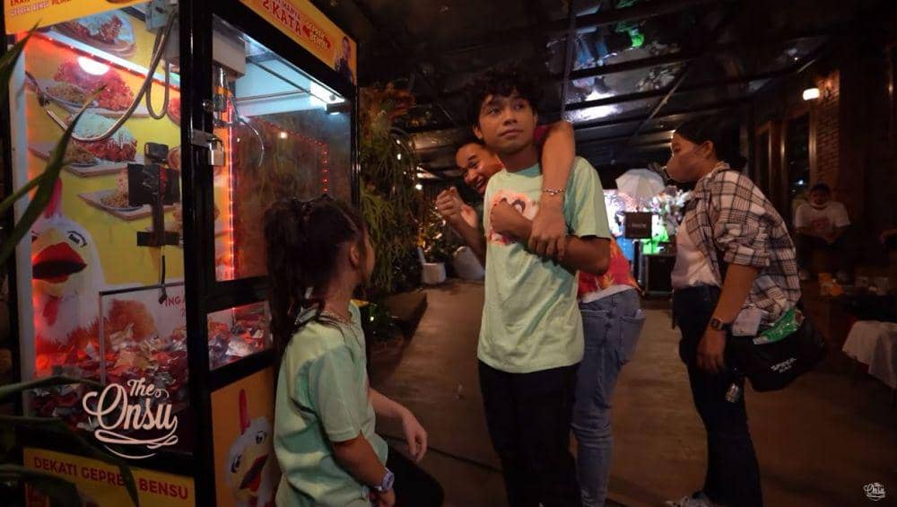 kejutan ulang tahun Sarwendah (youtube.com/the onsu family)