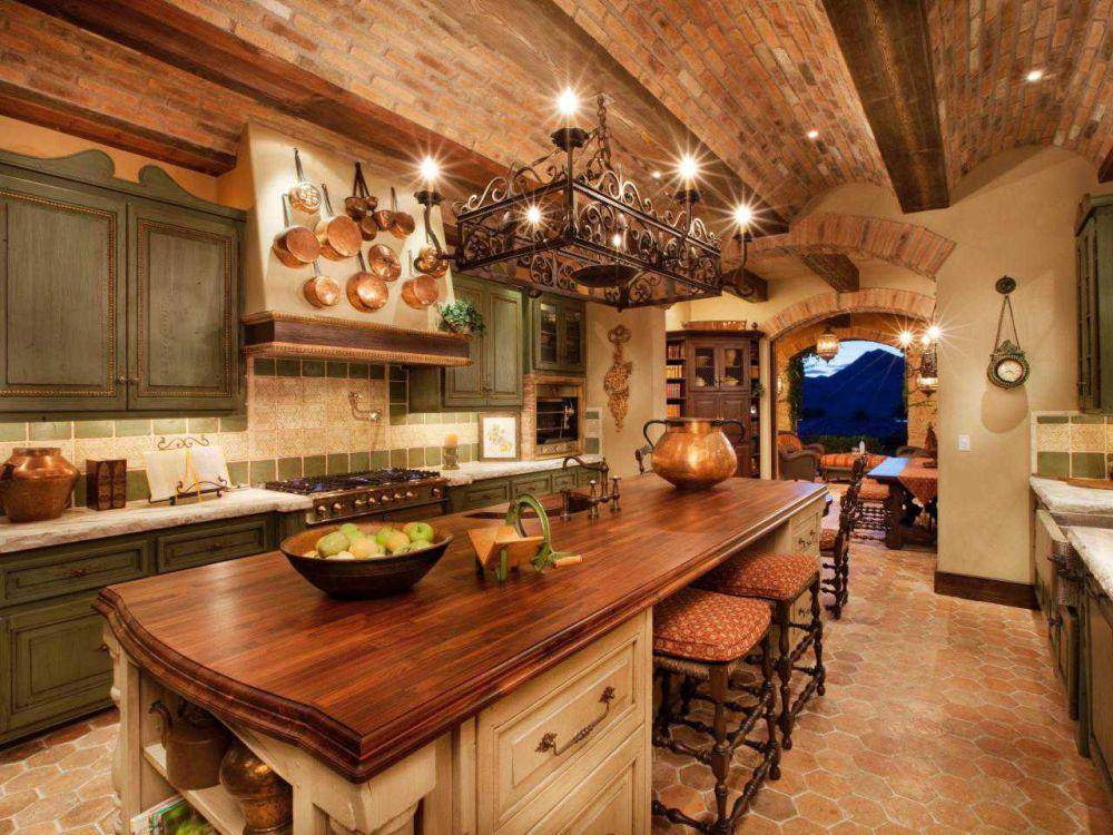 desain dapur bergaya tuscan (hgtv.com)
