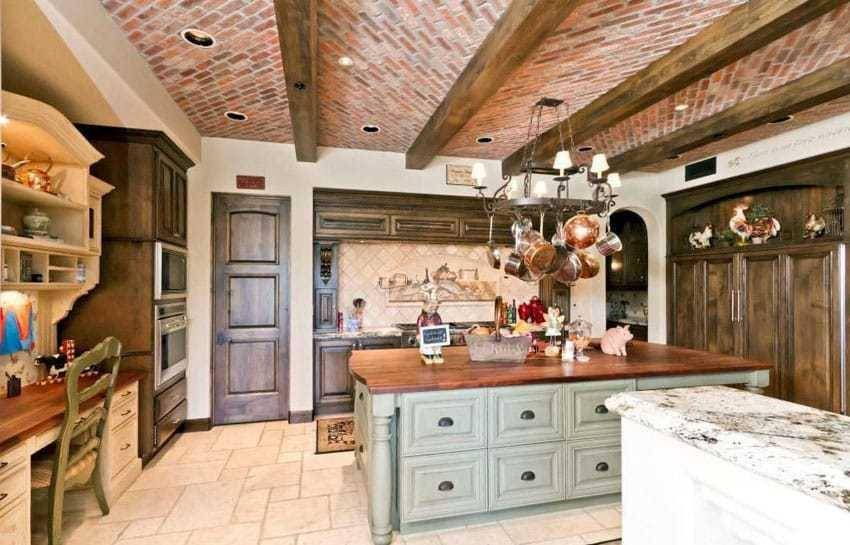 desain dapur bergaya tuscan (designingidea.com)