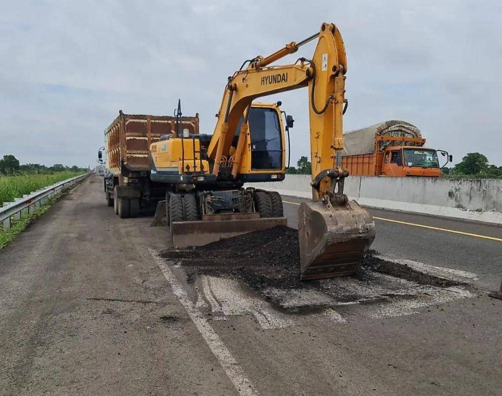 (Progres pembangunan tol Kapal Betung oleh Waskita Karya) IDN Times/Istimewa