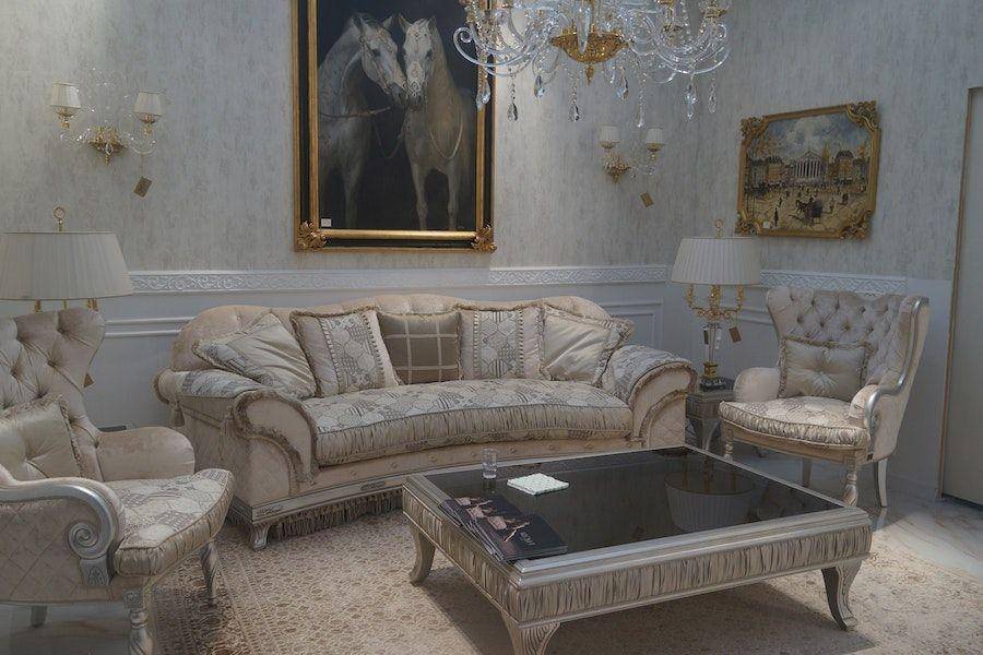ilustrasi ruang tamu (pexels.com/Luxury Furniture Eurooo)