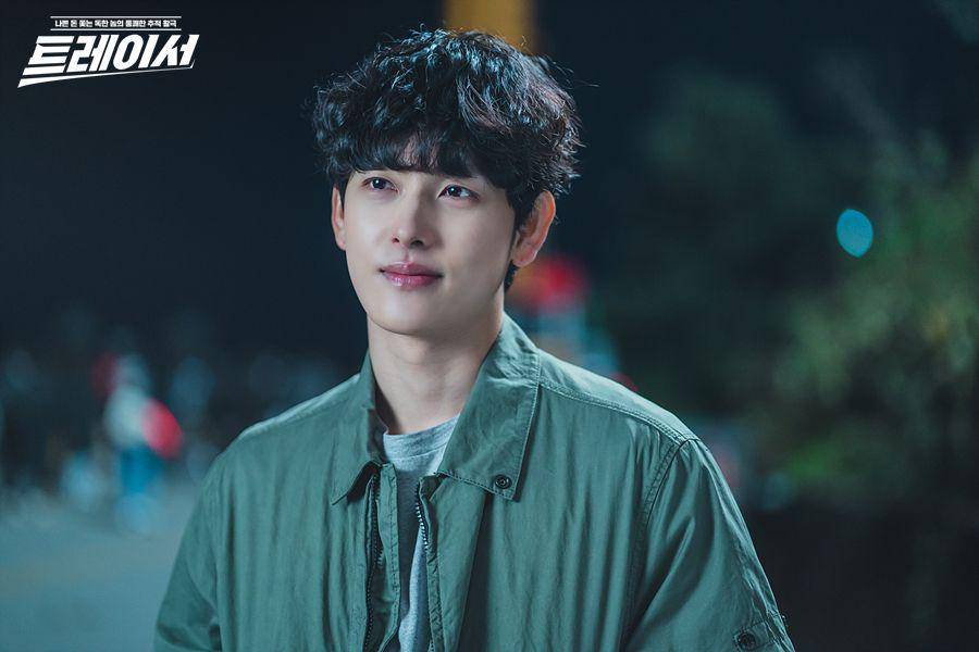 Im Siwan sebagai Hwang Dong Joo di drama Tracer (instagram.com/mbcdrama_now)