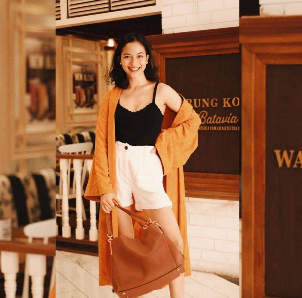 padu padan outer ala Artis (instagram.com/putrimarino)