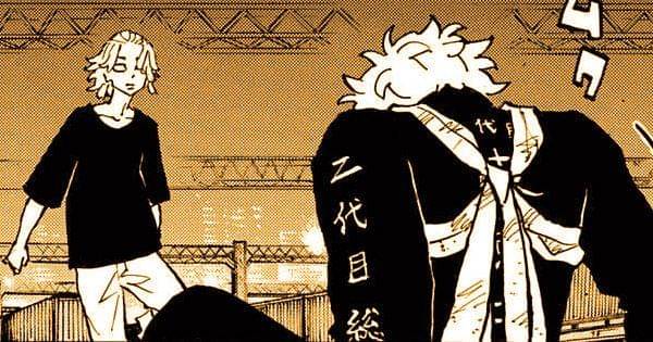 Takemichi mulai bangkit setelah dihajar Mikey ( Dok. Kodansha / Tokyo Revengers )