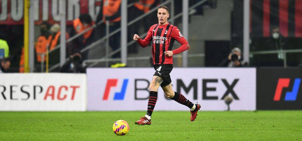 Andrea Conti (acmilan.com)
