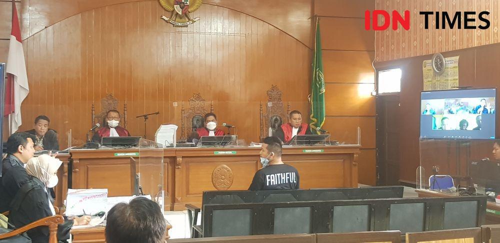 Sidang Doni Salmanan, Hakim Pilih Kritisi Status Saksi