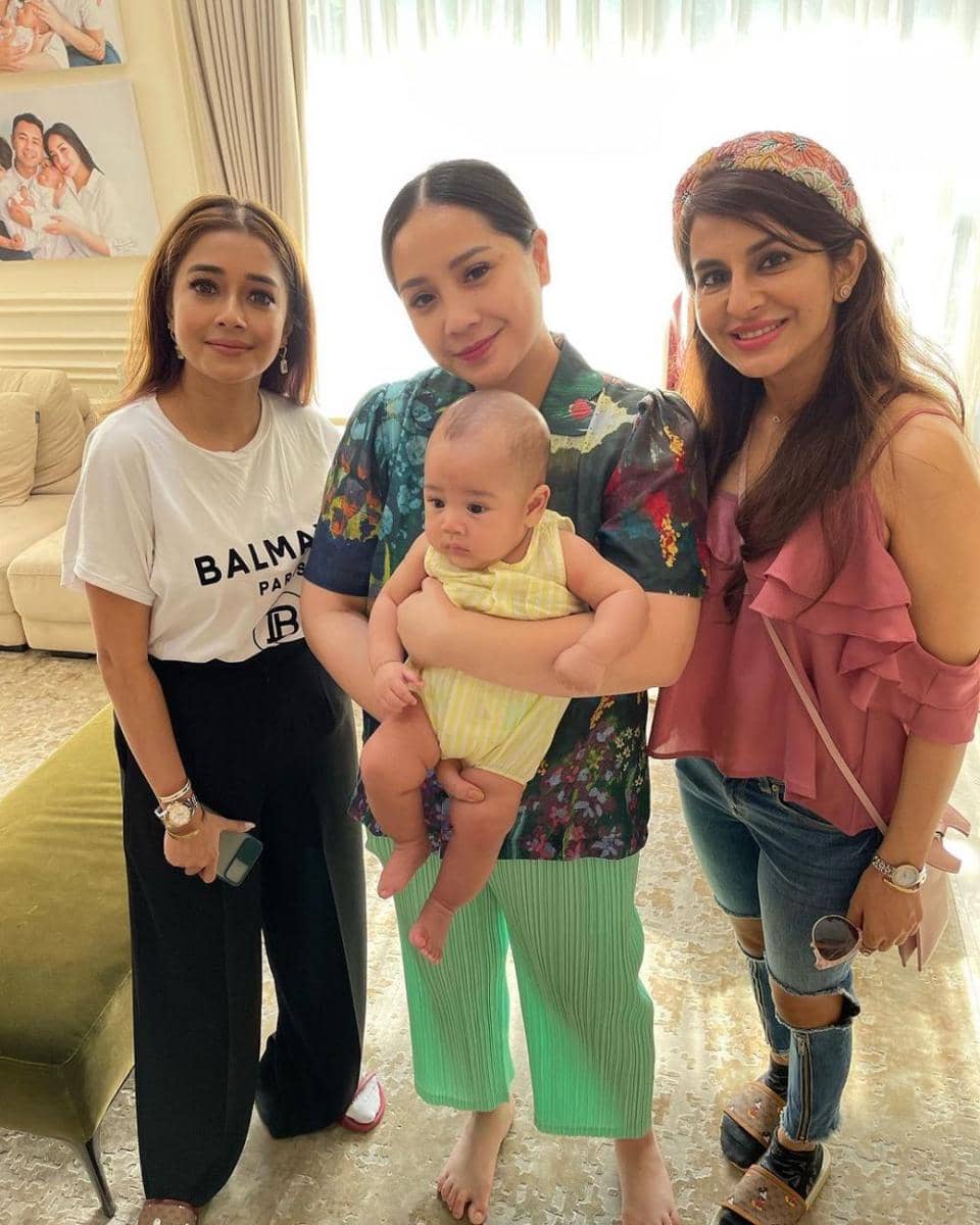 Rayyanza Bersama Tamu Papa Mama (instagram.com/raffinagita1717)