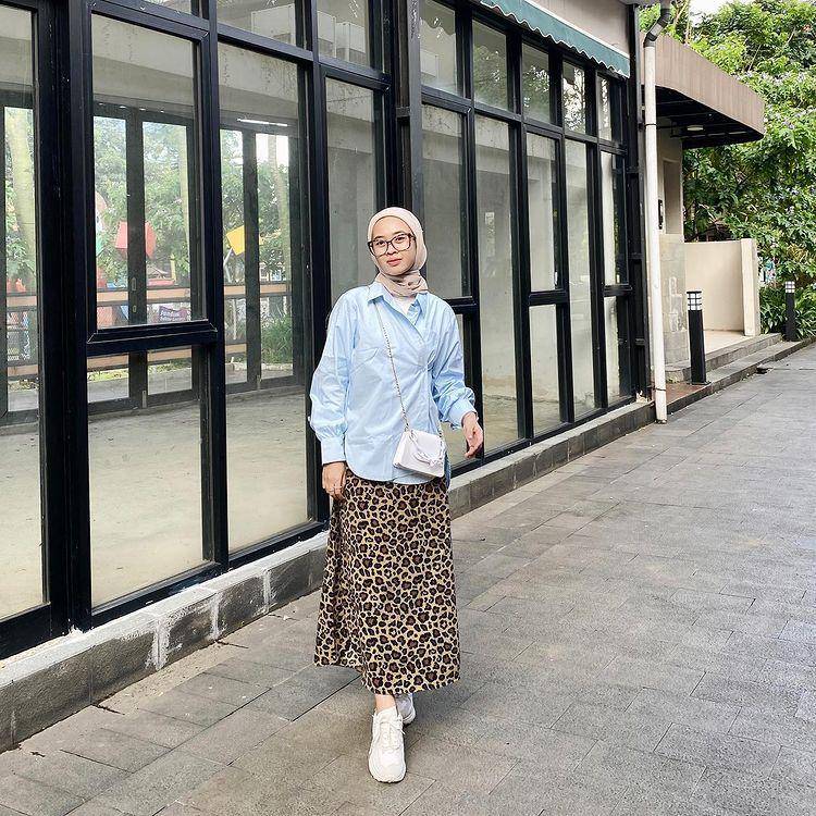 potret Ayu Fuziyanti memakai rok (instagram.com/ayufuziyantii)