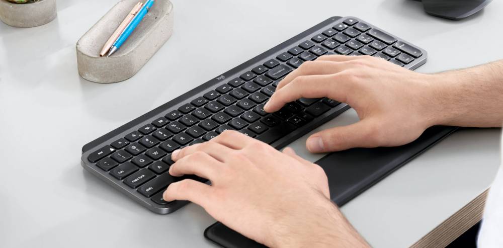 ilustrasi Logitech MX Keys Mini (logitech.com)