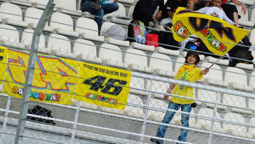 potret penggemar Valentino Rossi dalam sebuah balapan (motogp.com)