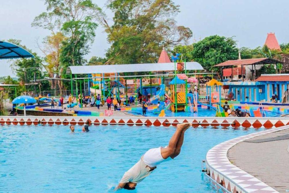 Umbul Pelem Waterpark Klaten: Lokasi, Tiket, dan Daya Tarik