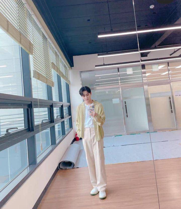 OOTD Jungwon ENHYPEN (instagram.com/jungwon_enhypen)