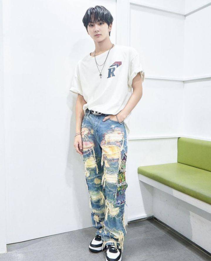 OOTD Jungwon ENHYPEN (instagram.com/jungwon_enhypen)