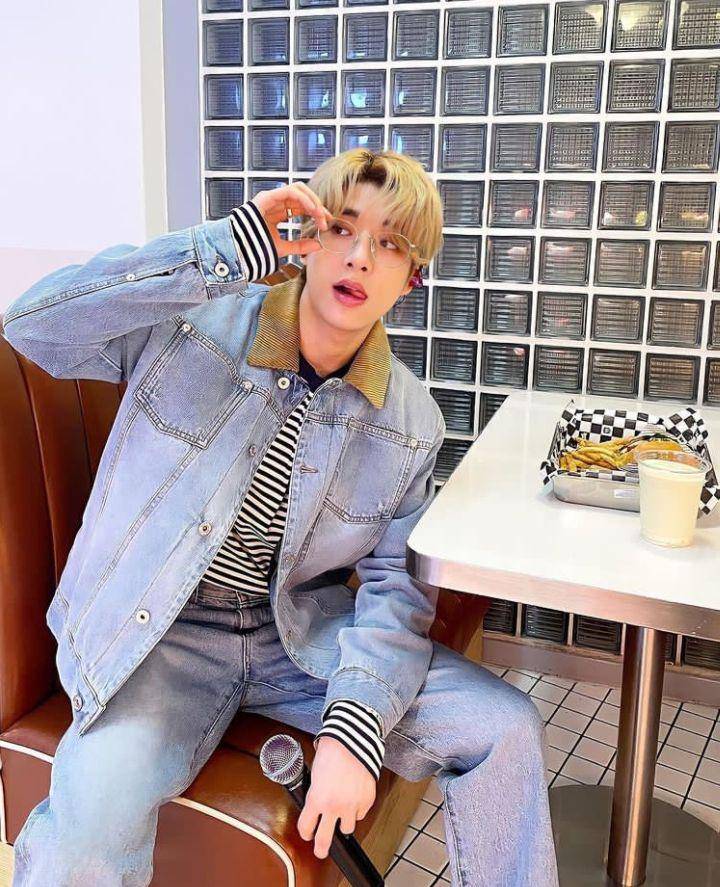 OOTD Jake ENHYPEN (instagram.com/enhypen_jake)