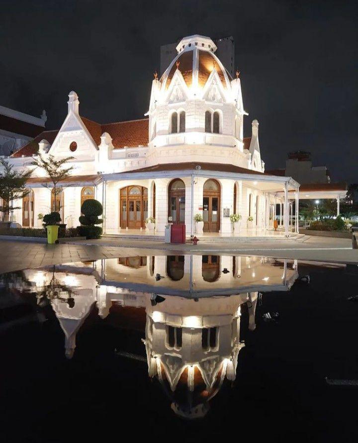 Viral! 5 Pesona Museum Bawah Tanah, Alun-alun Surabaya