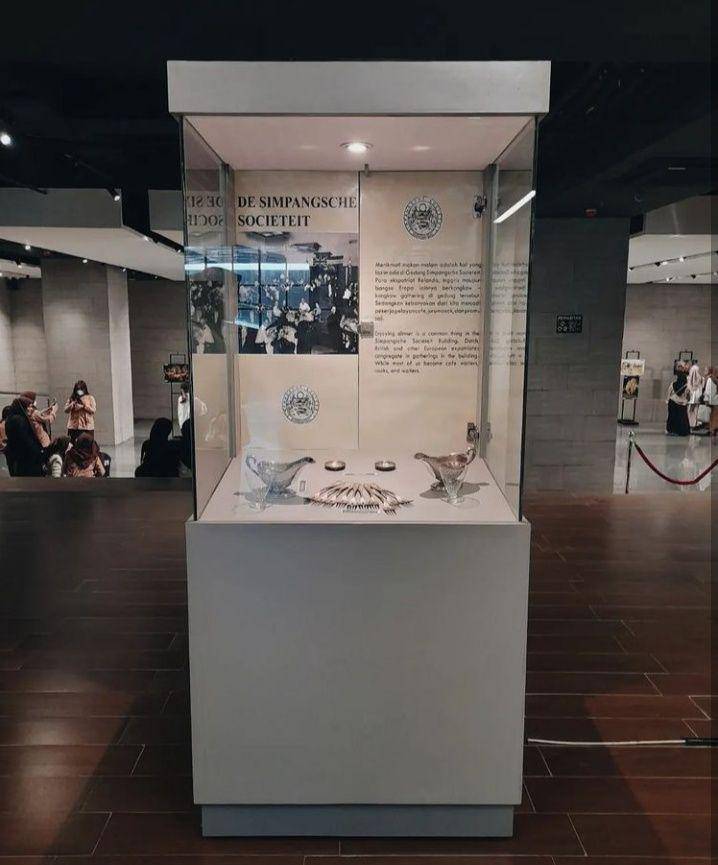 Benda antik museum bawah tanah Surabaya. (instagram.com/hildaerynn17)