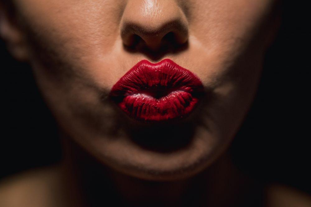 5 Fakta Ilmiah Warna Merah, Berefek Baik dan Buruk menurut Psikologi