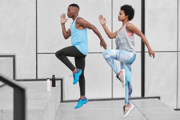 High knee run sebagai latihan untuk meningkatkan kelincahan (freepik.com)
