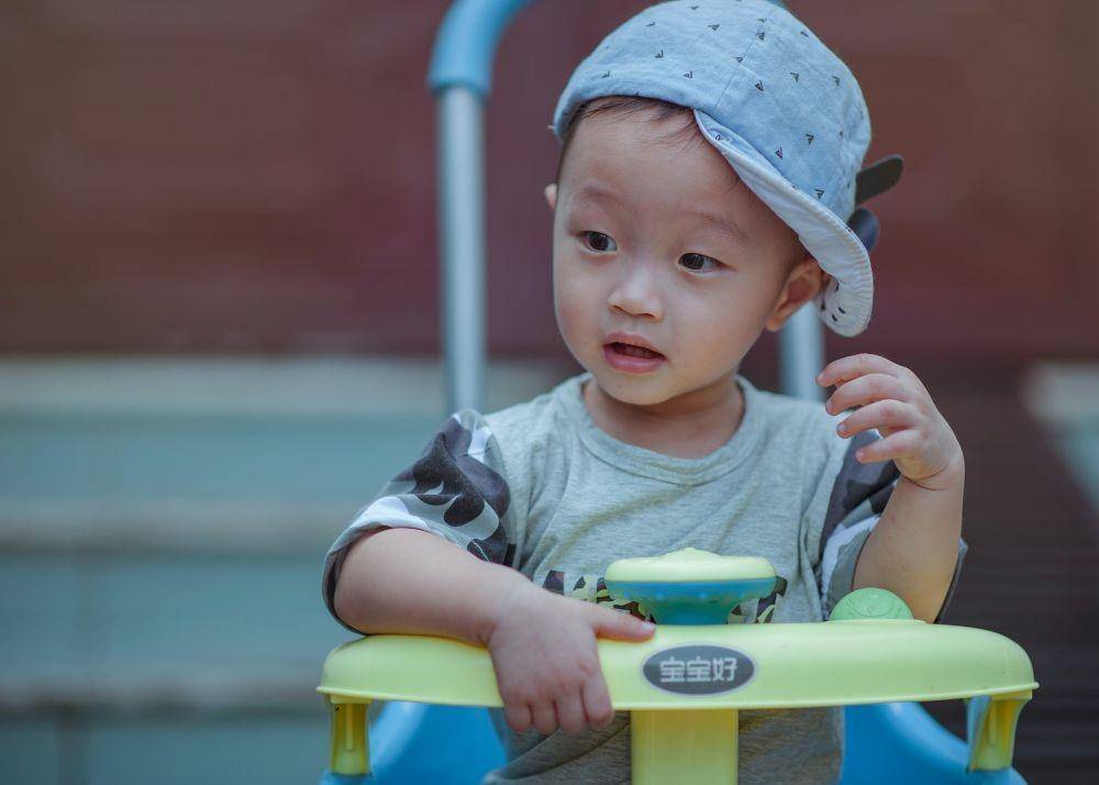 ilustrasi bayi laki-laki (pexels.com/@minan1398)