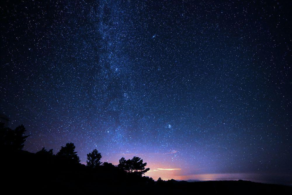 9 Fenomena Langit September 2022, Hujan Meteor hingga Ekuinoks