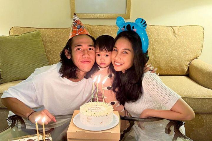 10 Potret Ryuji Utomo yang Kini Sudah Jadi Ayah, Family Man!