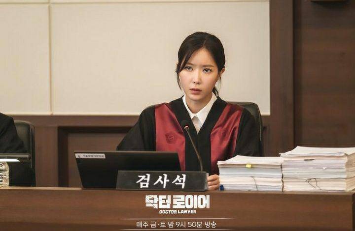 Im Soo Hyang di Doctor Lawyer (instagram.com/mbcdrama_now)