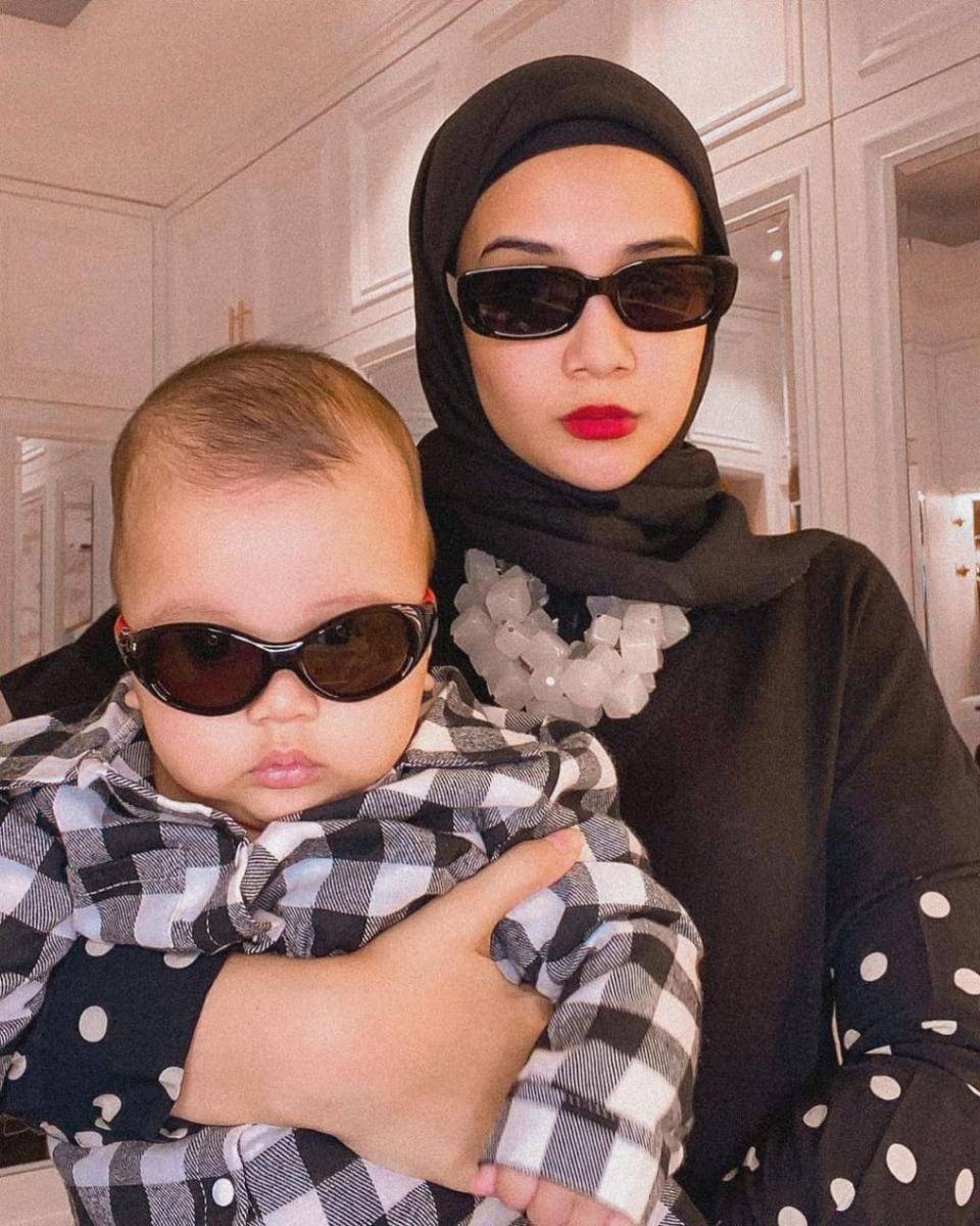Zaskia Sungkar dan buah hati (instagram.com/zaskiasungkar15)