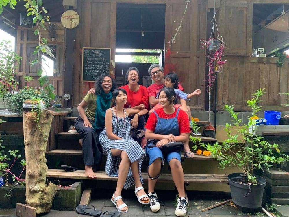 potret Andi Bachtiar bersama keluarga (instagram.com/andibachtiar)