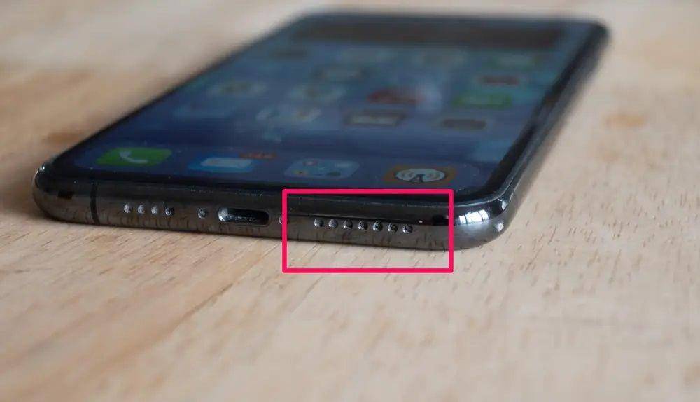 Tips Beli iPhone Bekas - Cek speaker dan microphone iPhone
