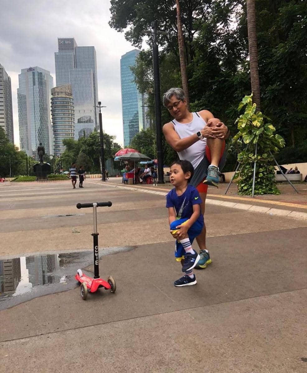 potret Andi Bachtiar bersama keluarga (instagram.com/andibachtiar)
