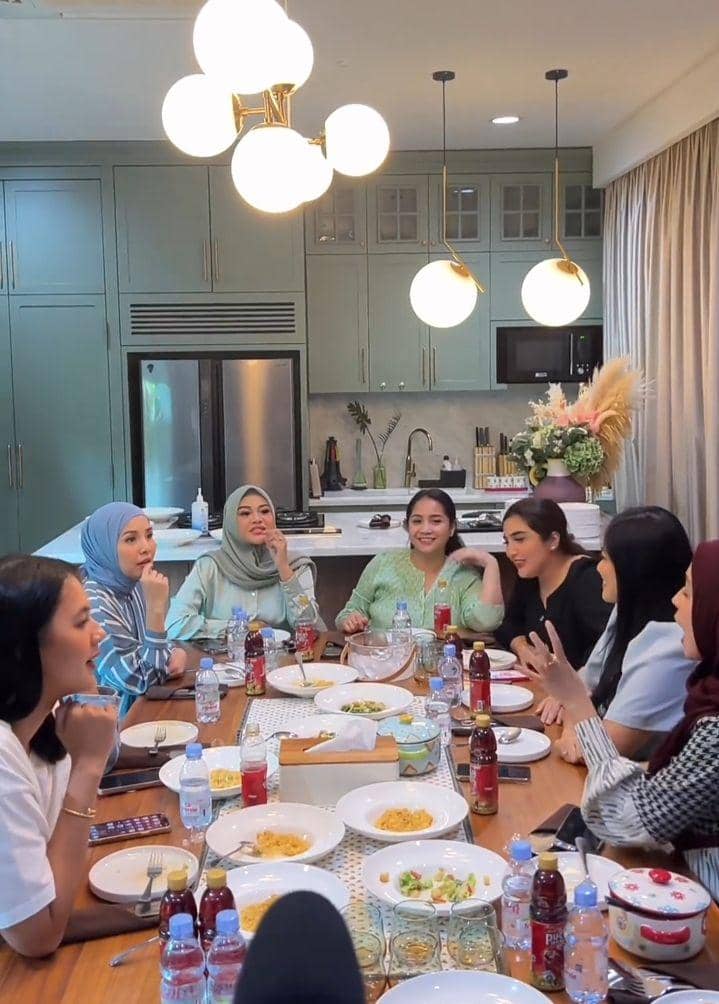 geng Cendol (instagram.com/tya_ariestya)