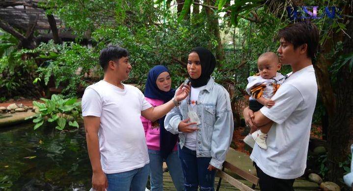 potret baby Leslar main ke rumah Irfan Hakim (youtube.com/Leslar Entertainment)