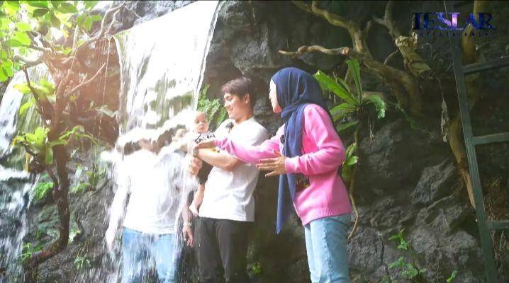 potret baby Leslar main ke rumah Irfan Hakim (youtube.com/Leslar Entertainment)