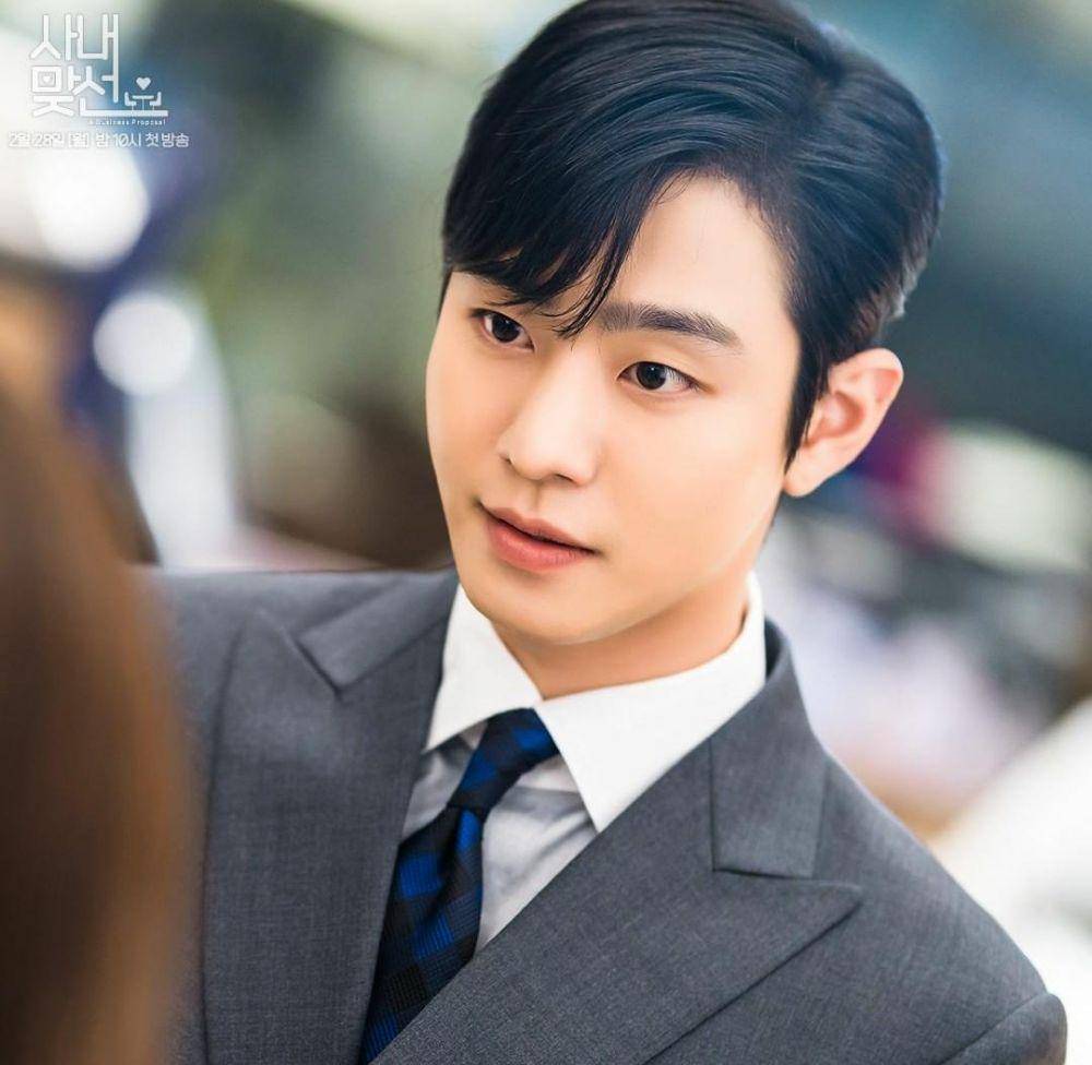 Ahn Hyo Seop di drama Business Proposal (instagram.com/sbsdrama.official)