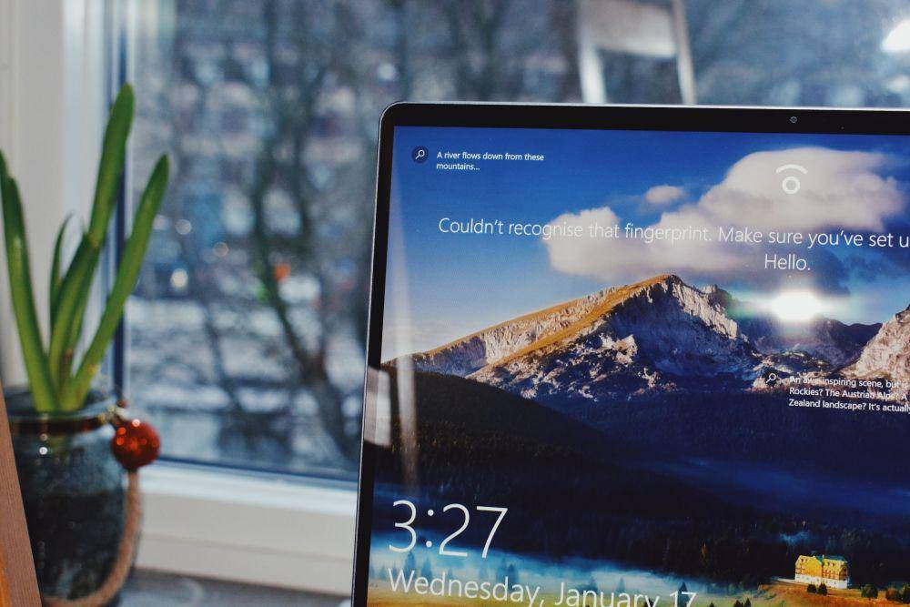 Ilustrasi Windows 10 (unsplash.com/meymigrou)