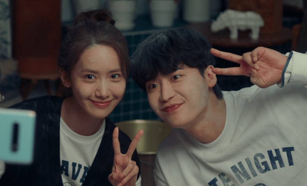 Im Yoon Ah dan Lee Jong Suk di drama Big Mouth (Dok. Disney+ Hotstar/Big Mouth)