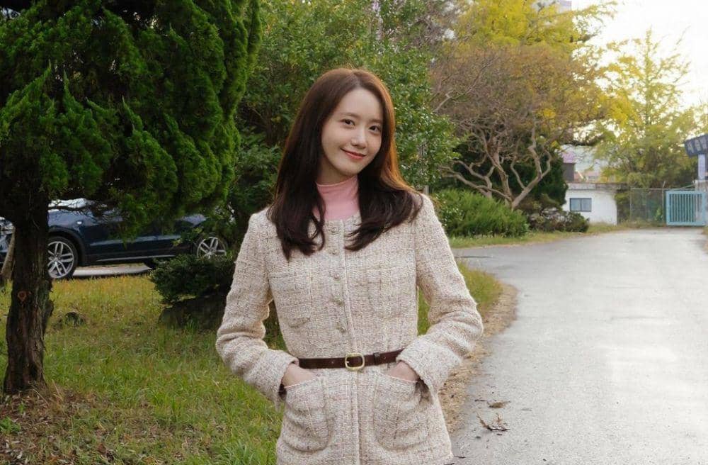10 Momen Yoona di Balik Layar Drakor Big Mouth, Aktingnya Makin Diakui