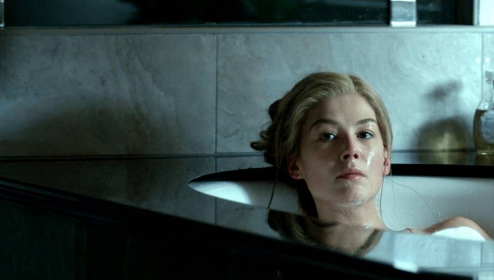 Rosamund Pike sebagai Amy Dunne (dok. 20th Century Studios)
