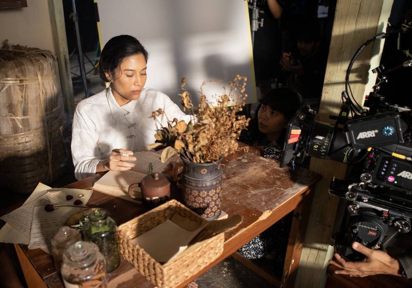 behind the scenes serial Gadis Kretek (Dok. Netflix Indonesia)