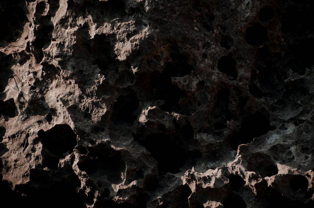 ilustrasi asteroid (unsplash.com/Viktor Talashuk)