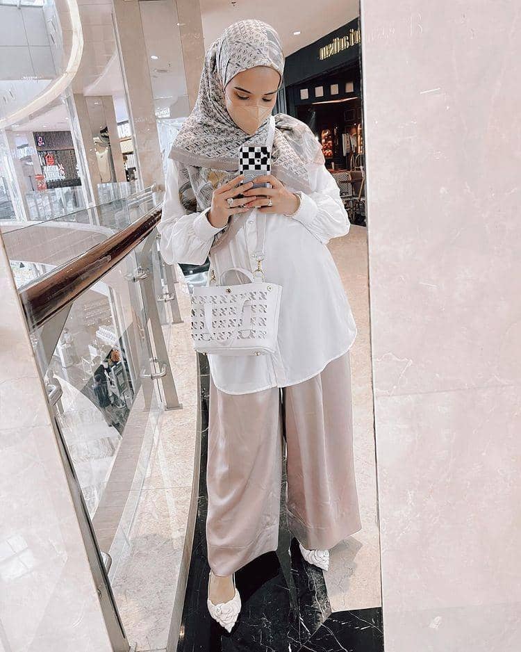 Outfit kasual ala Zaskia Sungkar (instagram.com/zaskiasungkar15)