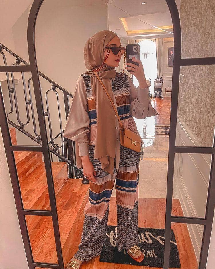 Outfit kasual ala Zaskia Sungkar (instagram.com/zaskiasungkar15)