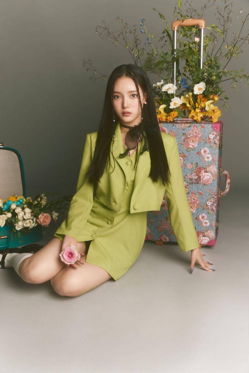 Seo Yunju mimiirose untuk single album AWESOME (twitter.com/mimiirose_YESIM)