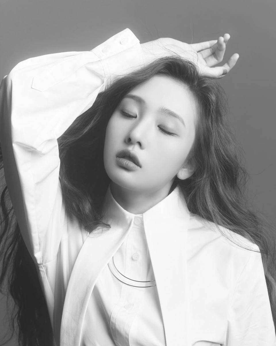 In Hyori mimiirose untuk single album AWESOME (twitter.com/mimiirose_YESIM)